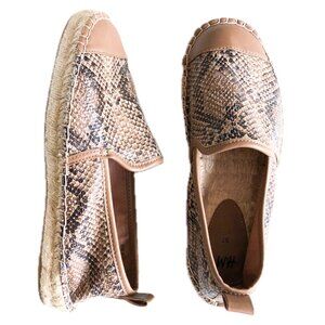 Espadrilles Snakeskin Slip On Flats.  Size Womens 6